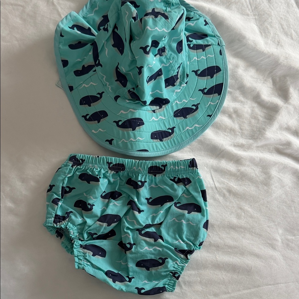 Pottery Barn Kids  Whale Print Sun Hat and Swim Diaper Set - Aqua